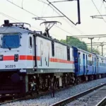 Uttar Pradesh – ఆగ్రాలో డ్రైవర్ లేకుండా ఓ కంటైనర్ ట్రక్ రోడ్డుపై