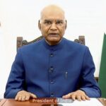 Minister Sabitha-ఇద్దరు విద్యార్థులకు మంత్రి సబిత ఇంద్ర రెడ్డి లిఫ్ట్