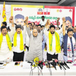 Karimnagar – అన్నదాతలపై దళారుల దండయాత్ర.