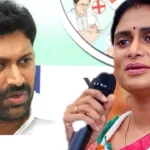 IPL 2024 CSK vs SRH : సీఎం రేవంత్‌  చెన్నై సూపర్‌కింగ్స్‌, సన్‌రైజర్స్‌ హైదరాబాద్‌  మ్యాచ్‌కు హాజరై సందడి చేశారు.